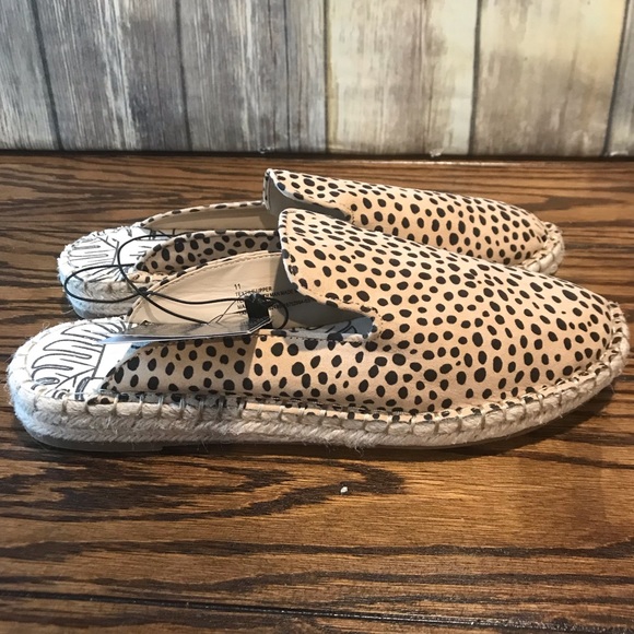 DV by Dolce Vita Shoes - DV Animal Print Slides Size 11 NWT